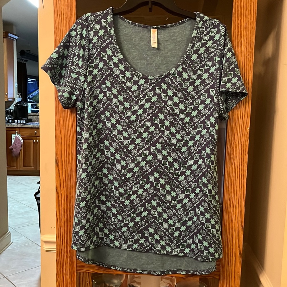 Short sleeve shirt